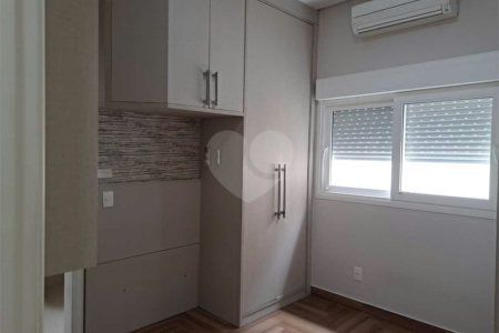 Casa à venda com 3 quartos, sendo 1 suíte, no condomínio Terra Nobre, Indaiatuba - SP