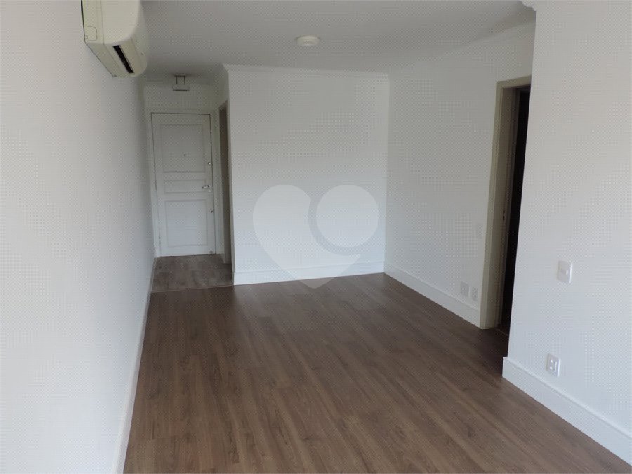 Apartamento à venda com 2 quartos, sendo 1 suíte,  em Indianópolis, São Paulo, SP