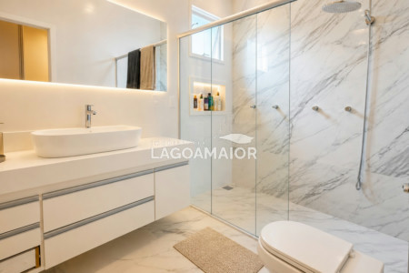 Casa à venda com 3 quartos, sendo 1 suíte,  no condomínio Portal Das Àguas, Três Lagoas - MS