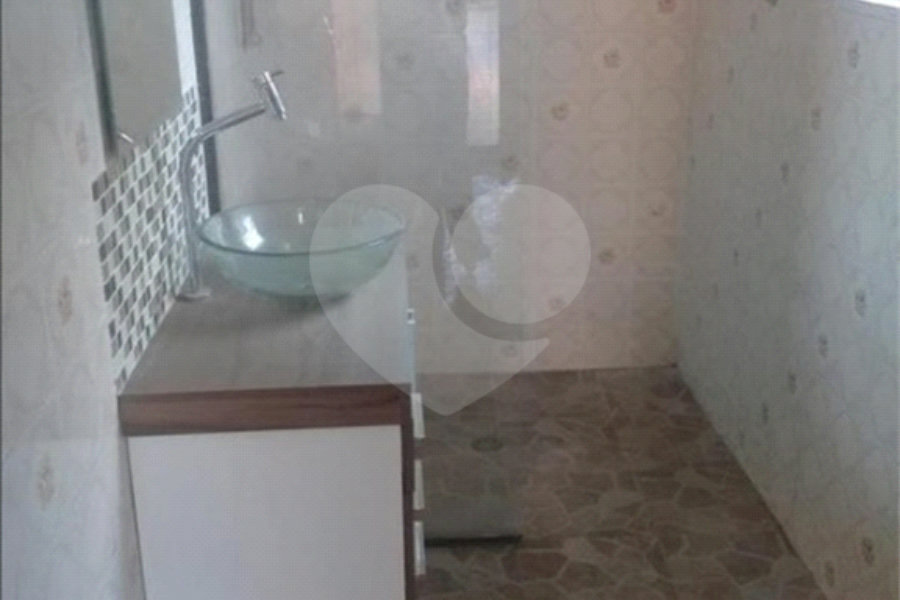 Prédio à venda em Vila Linda, Santo André, SP