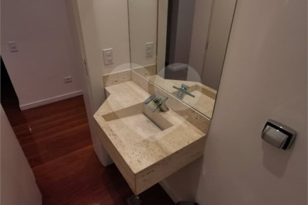 Casa à venda ou para alugar com 4 suítes em Parque dos Príncipes, São Paulo, SP