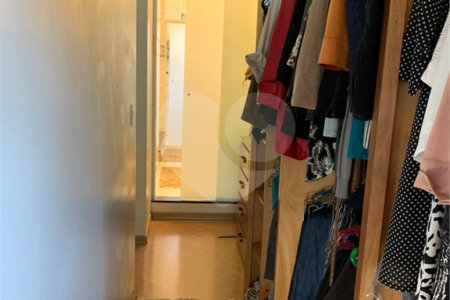 Sobrado à venda com 3 quartos, sendo 1 suíte, em Jardim Marajoara, São Paulo, SP