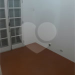 Casa à venda com 3 quartos, sendo 1 suíte, no condomínio Village Palmas, São Paulo - SP