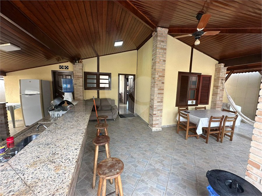 Casa à venda com 3 quartos, sendo 1 suíte,  no condomínio Morada da Praia, Bertioga - SP