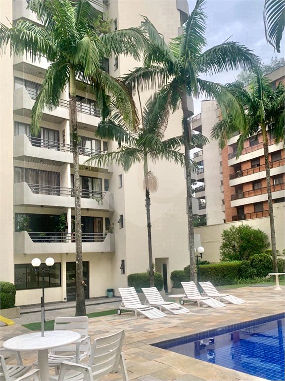 Apartamento à venda com 2 quartos, sendo 1 suíte,  em Real Parque, São Paulo, SP