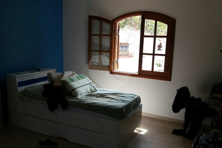Sobrado à venda com 4 quartos, sendo 1 suíte, em Tremembé, São Paulo, SP