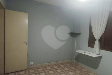 Casa à venda com 3 quartos, sendo 1 suíte,  em Jardim Vila Galvão, Guarulhos, SP