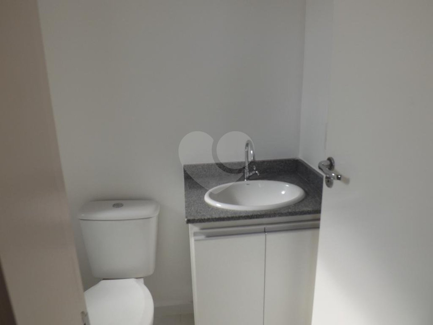 Apartamento à venda com 3 quartos, sendo 1 suíte, em Cidade São Francisco, São Paulo, SP