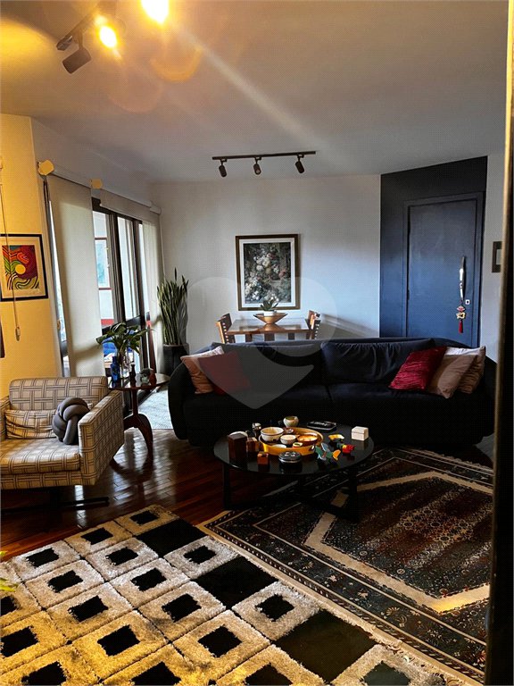 Apartamento à venda com 3 quartos, sendo 2 suítes,  em Alto da Lapa, São Paulo, SP