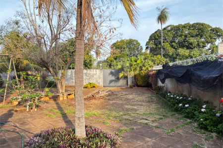 Sobrado para alugar com 4 quartos, sendo 2 suítes,  no Centro, Três Lagoas, MS