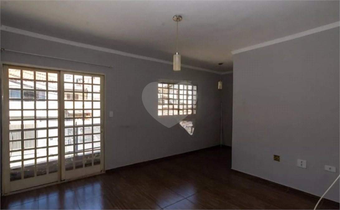 Casa à venda com 5 quartos, sendo 1 suíte, em Vila Rosália, Guarulhos, SP