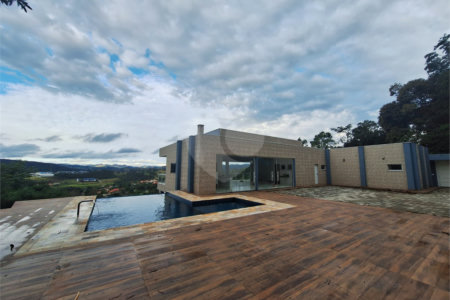 Casa em condomínio à venda com 3 suítes no Centro, Bom Jesus dos Perdões, SP
