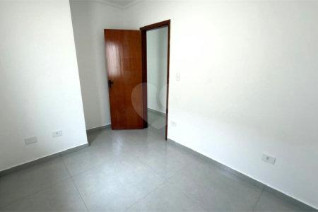 Sobrado à venda com 3 quartos, sendo 1 suíte,  em Jardim Vila Formosa, São Paulo, SP