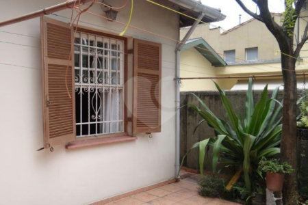 Casa Térrea à venda com 3 quartos em Jardim Paulistano, São Paulo, SP