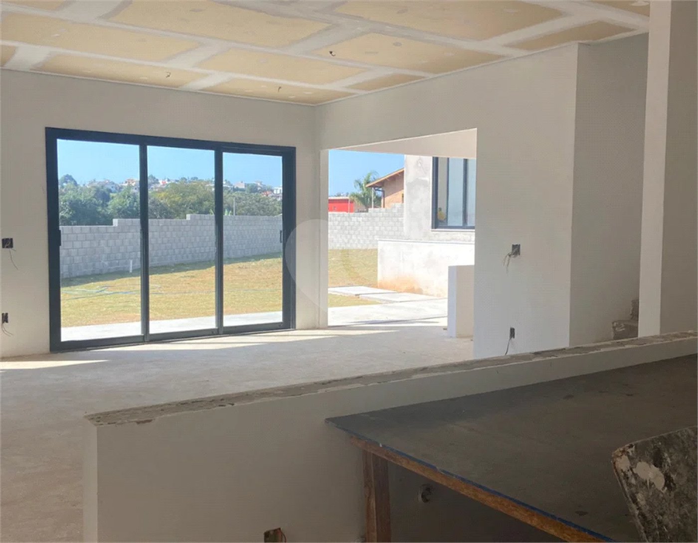 Casa à venda com 3 suítes no condomínio Terras do Alvorada, Itupeva - SP
