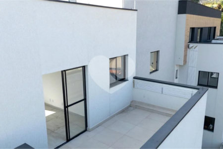 Casa à venda com 2 quartos no condomínio Residencial Laura, São Paulo - SP
