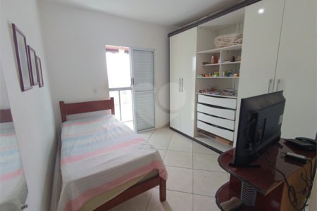 Casa à venda com 2 quartos, sendo 1 suíte, em Reneville, Mairinque, SP