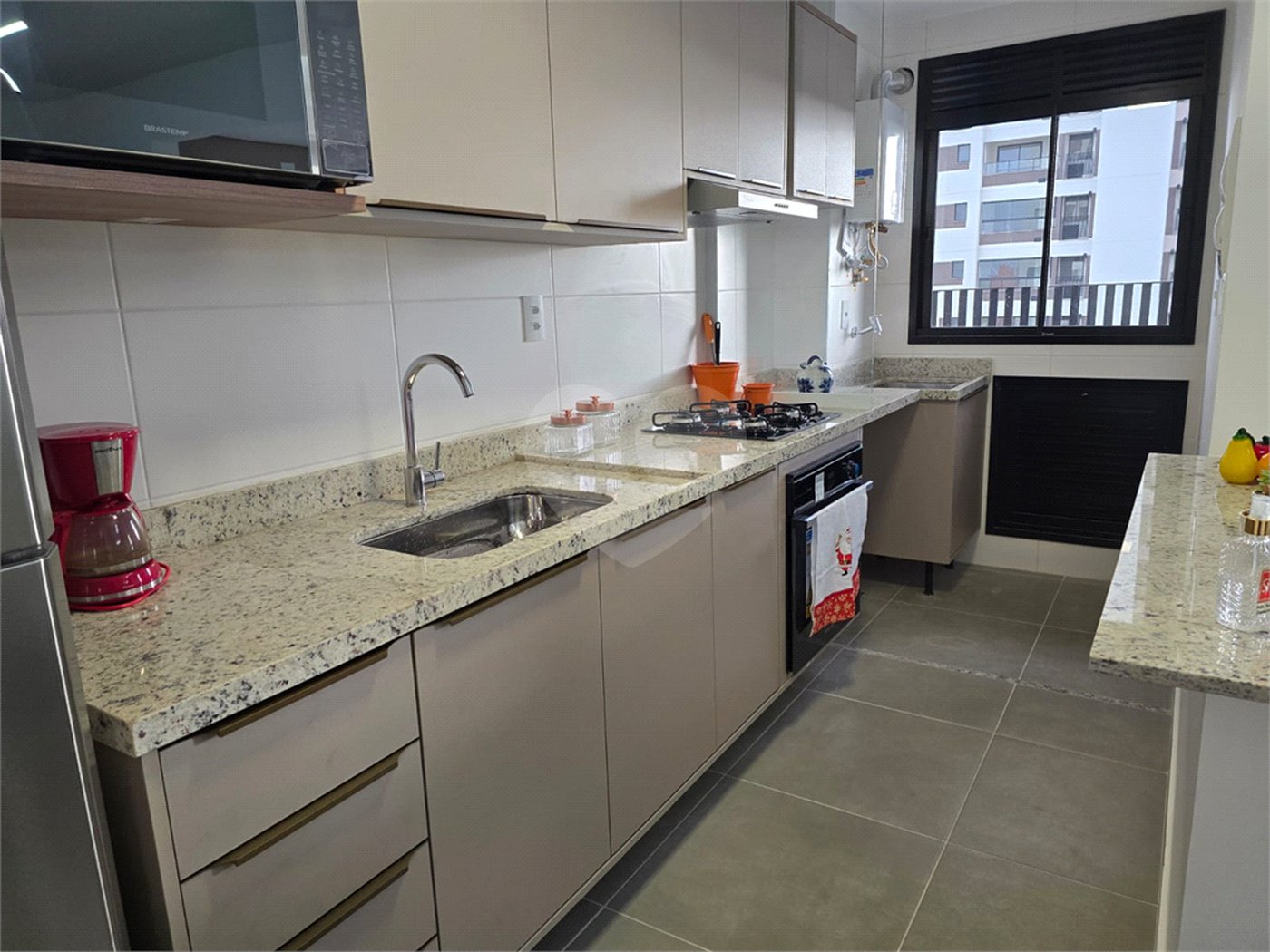 Apartamento para alugar com 2 quartos, sendo 1 suíte, em Além Ponte, Sorocaba, SP