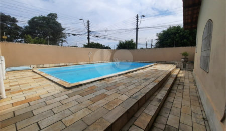 Casa à venda com 3 quartos, sendo 1 suíte,  em Jardim Aruan, Caraguatatuba, SP