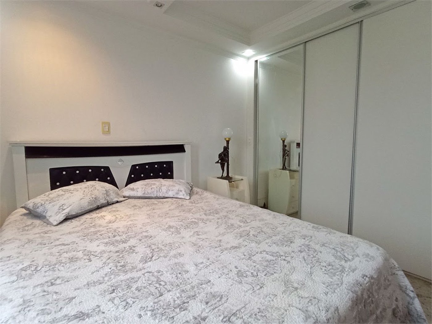 Apartamento Residencial à venda, ,  - AP0463.