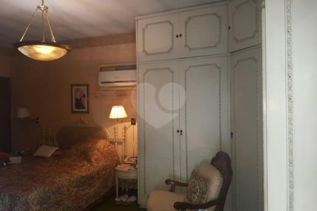 Casa à venda com 7 quartos, sendo 2 suítes, em Brooklin Paulista, São Paulo, SP
