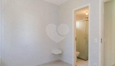 Apartamento à venda com 3 quartos, sendo 1 suíte,  em Parque Reboucas, São Paulo, SP