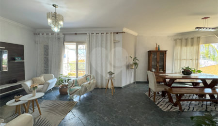 Casa à venda com 3 quartos, sendo 1 suíte,  em Jardim Santa Rosália, Sorocaba, SP