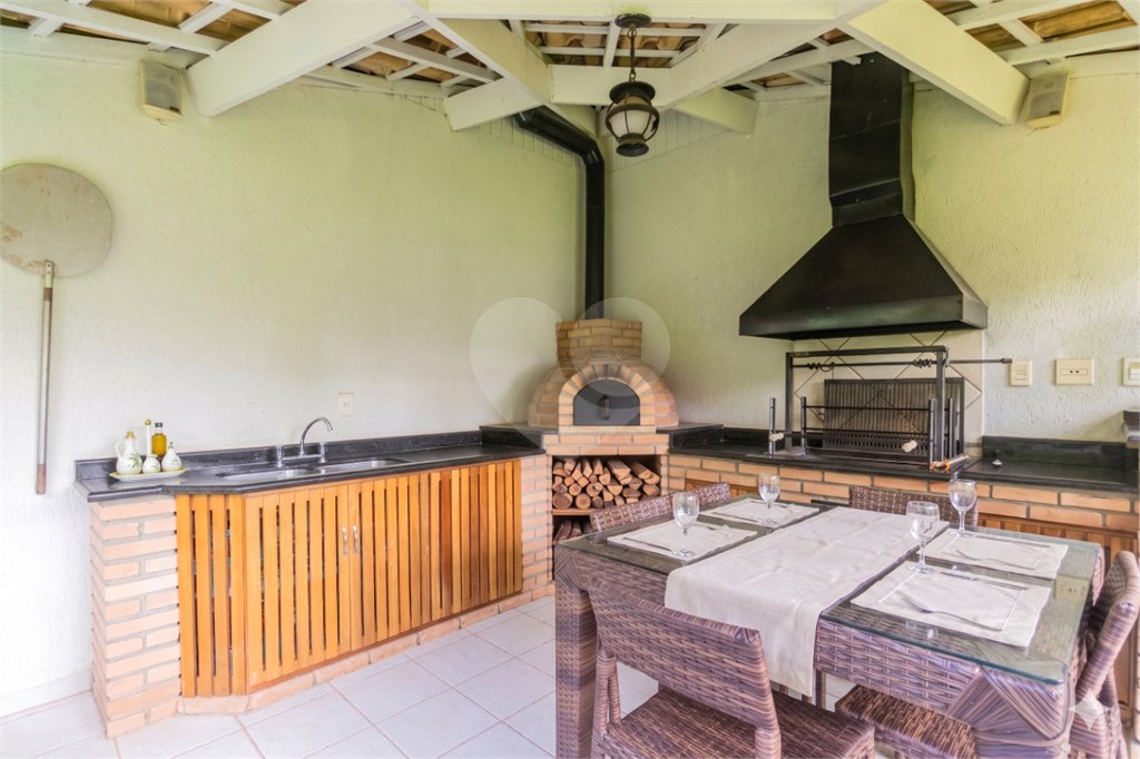 Casa à venda com 4 quartos, sendo 3 suítes, em Brooklin, São Paulo, SP