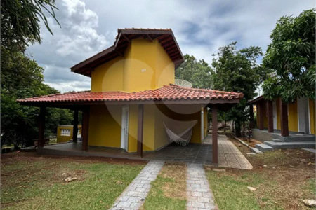 Chácara à venda com 3 quartos, sendo 1 suíte, em Bosque, Vinhedo, SP