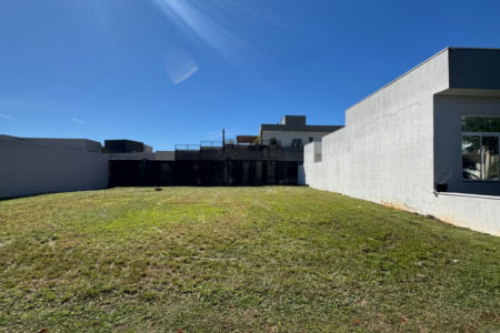 Lote à venda no condomínio Olívio Francischini, Hortolândia - SP