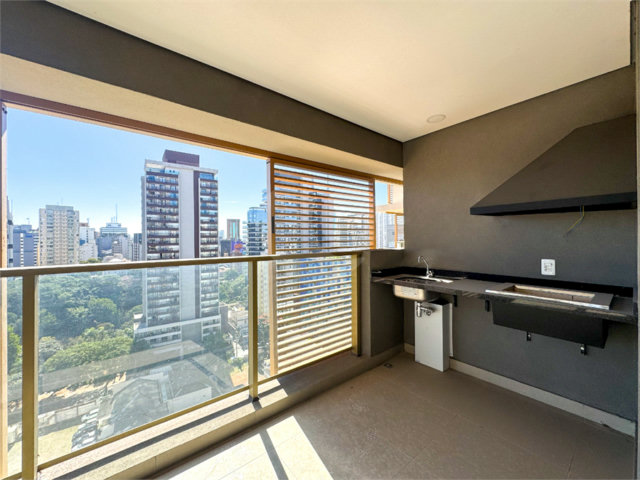 Apartamento à venda com 4 quartos, sendo 3 suítes,  em Vila Mariana, São Paulo, SP