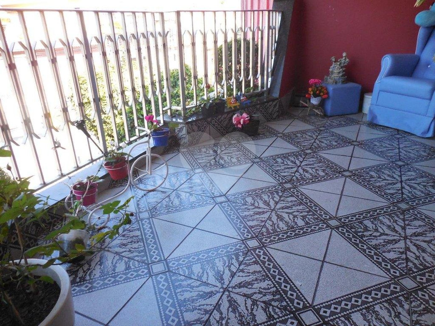 Sobrado à venda com 4 quartos, sendo 3 suítes, em Vila Gustavo, São Paulo, SP
