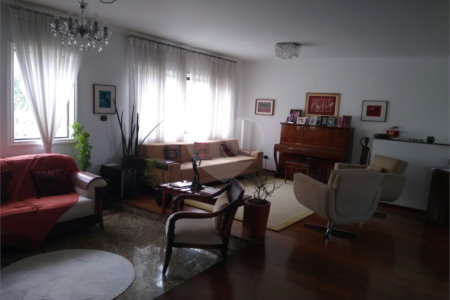 Sobrado à venda com 4 quartos, sendo 2 suítes, em Jardim Franca, São Paulo, SP