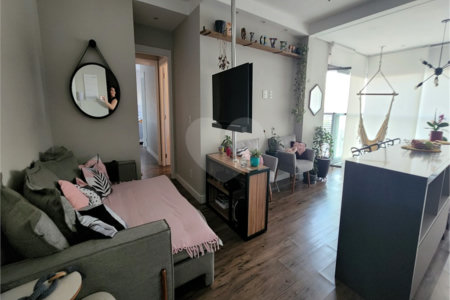 Apartamento à venda com 2 suítes em Vila Dom Pedro I, São Paulo, SP