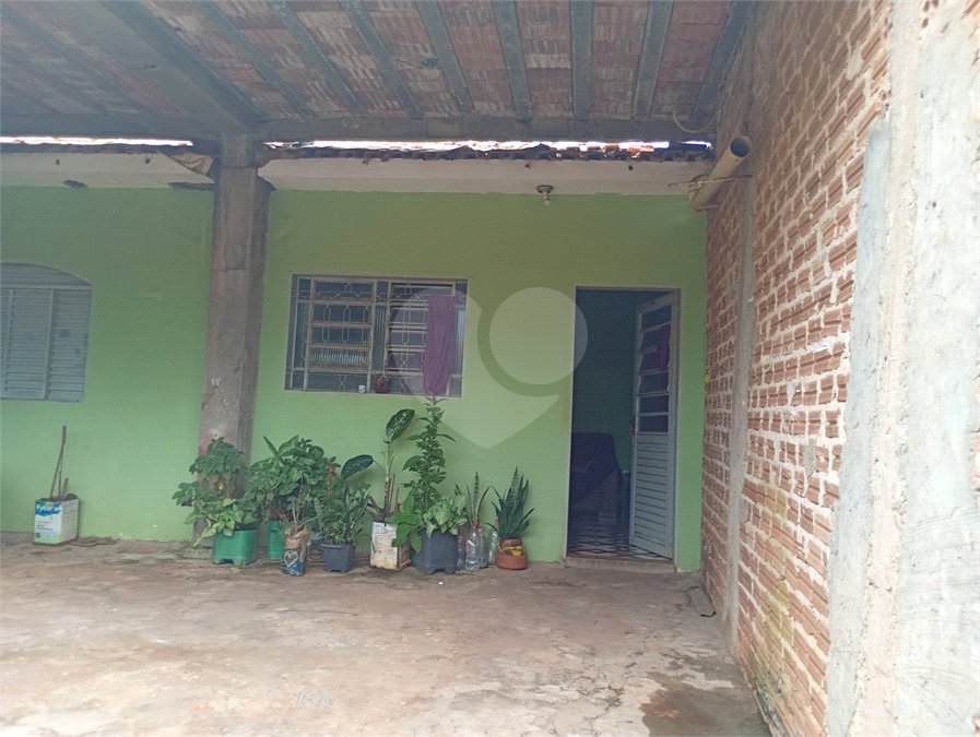 Casa à venda com 3 quartos em Vila Vieira (vila Xavier), Araraquara, SP