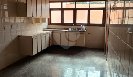 Casa para alugar com 4 quartos, sendo 2 suítes,  no condomínio Estância Marambaia, Vinhedo - SP