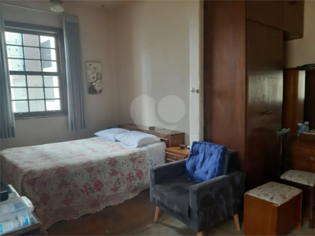 Sobrado à venda com 5 quartos em Santana, São Paulo, SP