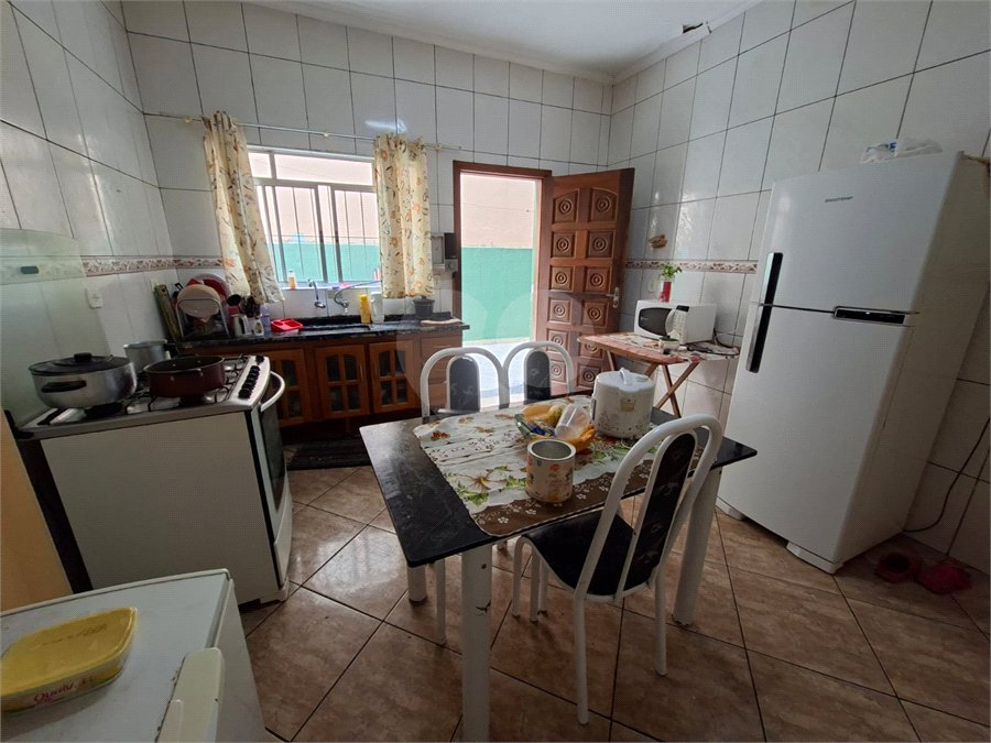 Casa à venda com 4 quartos, sendo 1 suíte,  em Vila Santa Maria, Guarulhos, SP