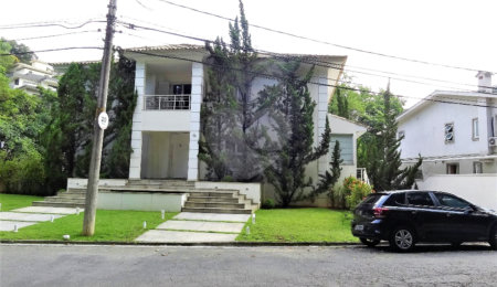 Casa à venda com 4 suítes no condomínio Residencial Jardim Itatinga, São Paulo - SP
