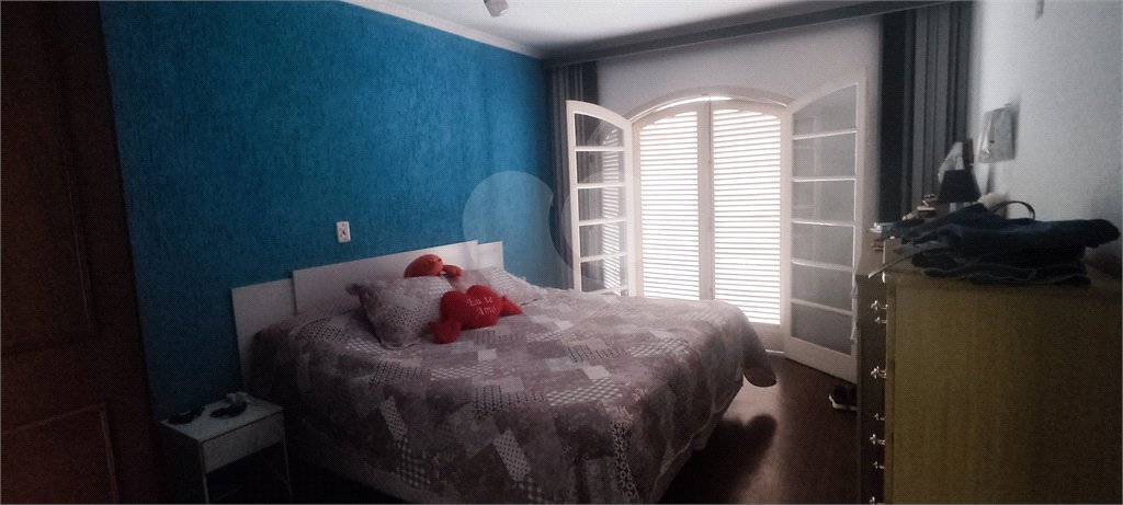 Sobrado à venda com 4 quartos em Vila Medeiros, São Paulo, SP