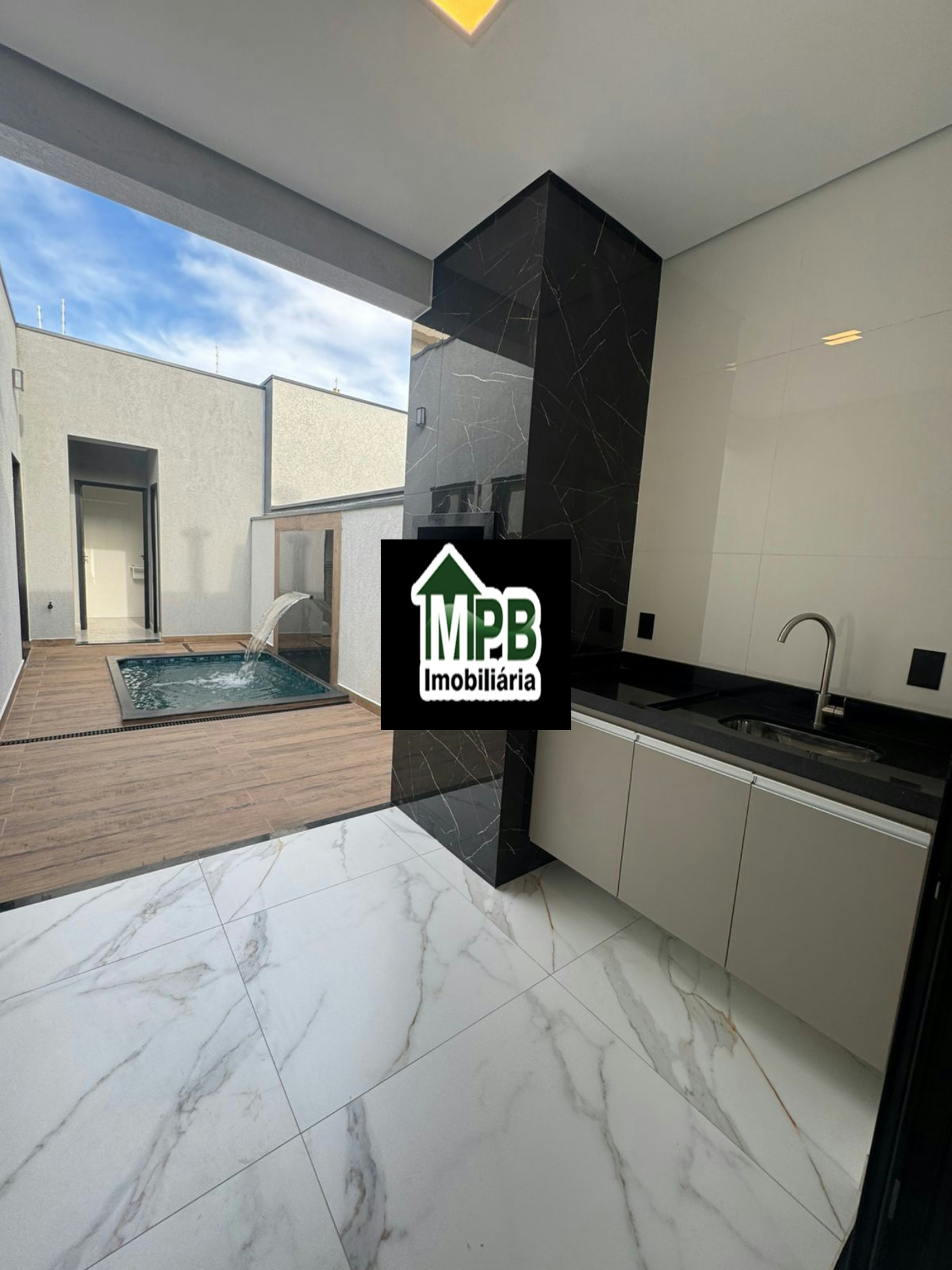 Casa à venda com 3 quartos, sendo 1 suíte, no condomínio Jardim Residencial Villagio Ipanema I, Sorocaba - SP