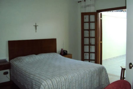Sobrado à venda com 4 quartos, sendo 2 suítes, em Jardim Peri Peri, São Paulo, SP