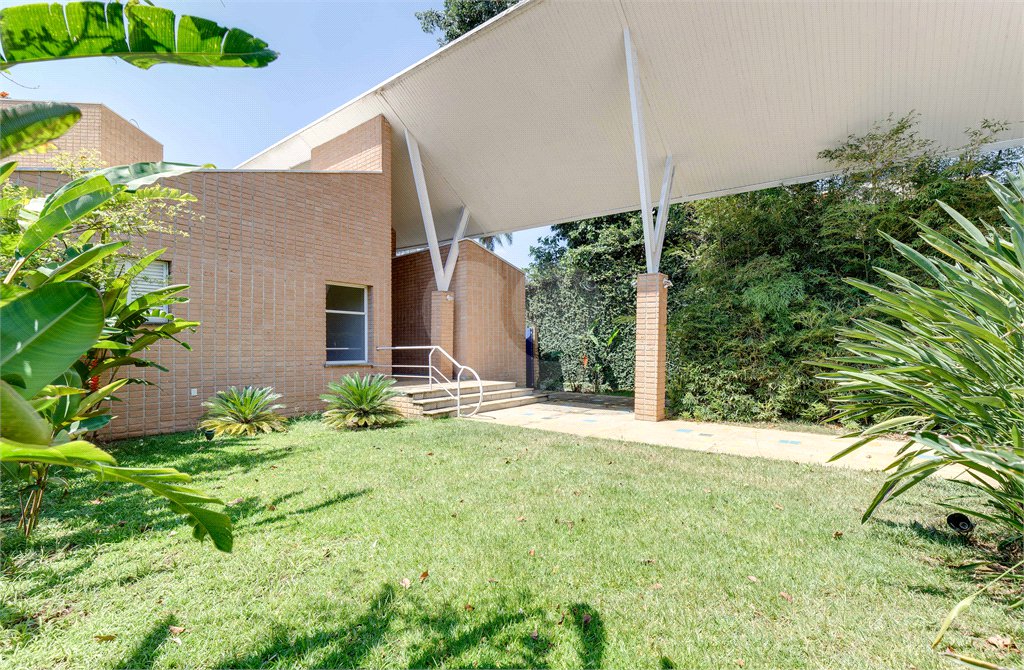 Casa Térrea à venda com 3 quartos, sendo 1 suíte, em Granja Julieta, São Paulo, SP