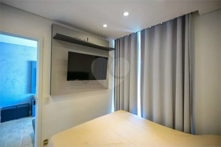 Apartamento à venda com 1 suíte em Real Parque, São Paulo, SP