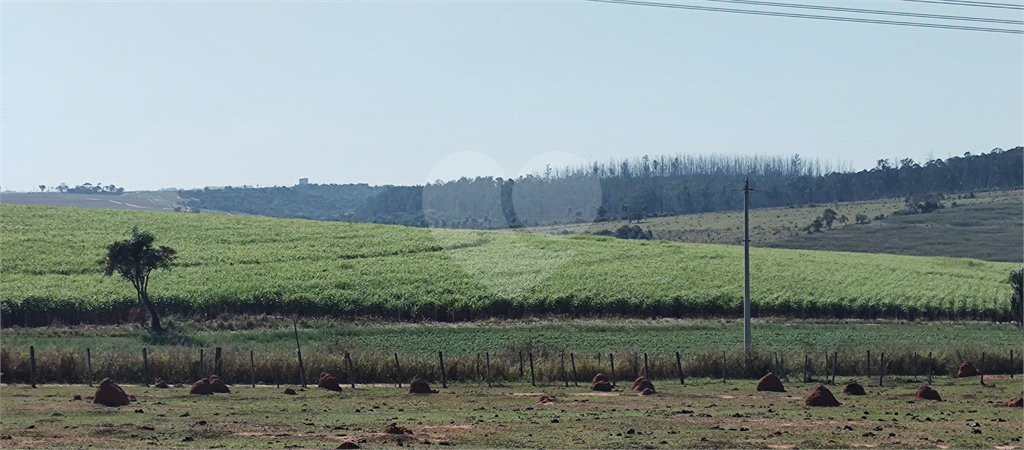 Sítio à venda com 2 suítes em Buru, Salto, SP