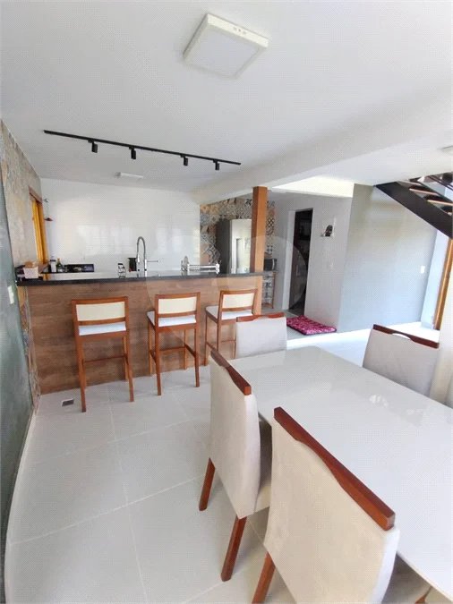 Casa à venda ou para alugar com 3 quartos, sendo 1 suíte, no condomínio Alpes da Cantareira, Mairiporã - SP