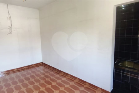 Casa para alugar com 6 quartos, sendo 2 suítes,  em Vila São João, Guarulhos, SP