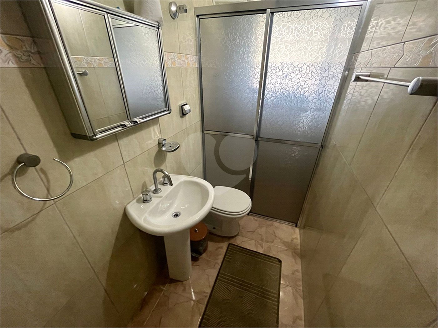 Casa à venda com 4 quartos, sendo 3 suítes, em Jardim França, São Paulo, SP