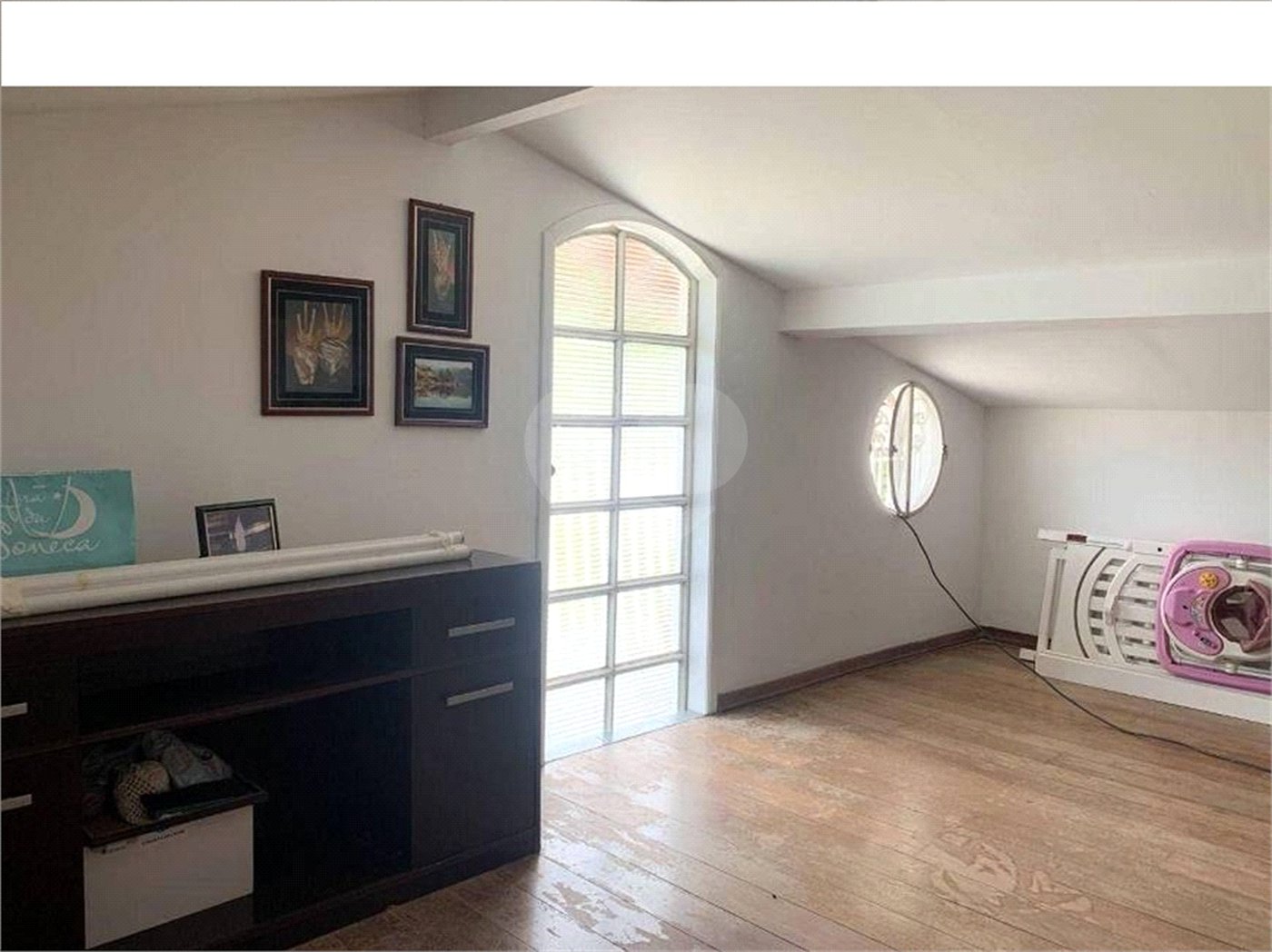 Casa à venda com 3 quartos no condomínio Recanto Florido, Vinhedo - SP