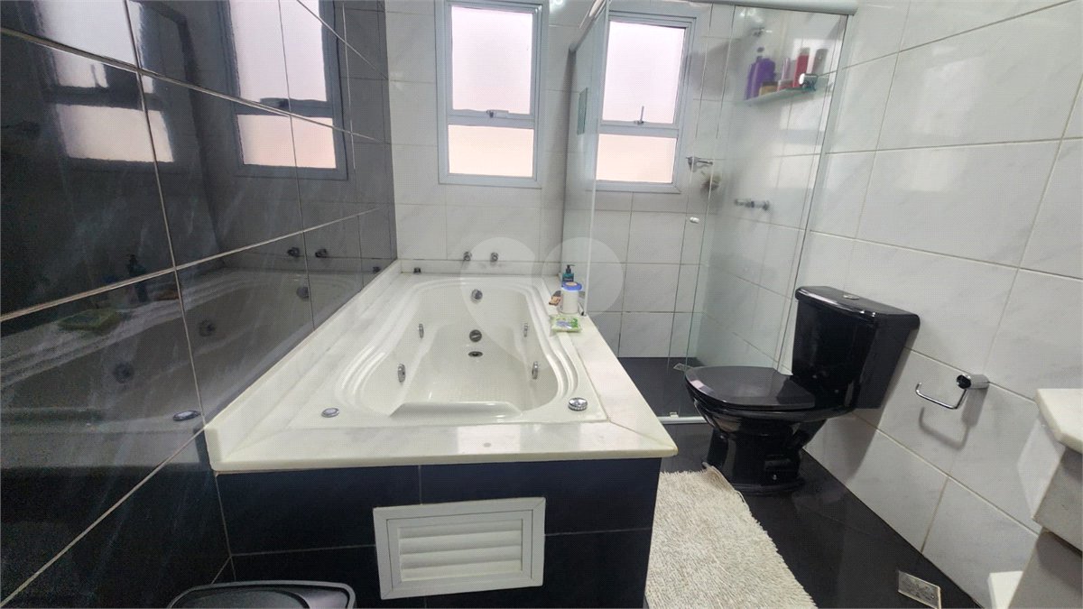 Casa à venda com 3 suítes no condomínio Residencial Villa dos Inglezes, Sorocaba - SP
